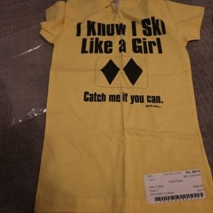 NWT girl's Tshirt - size M -